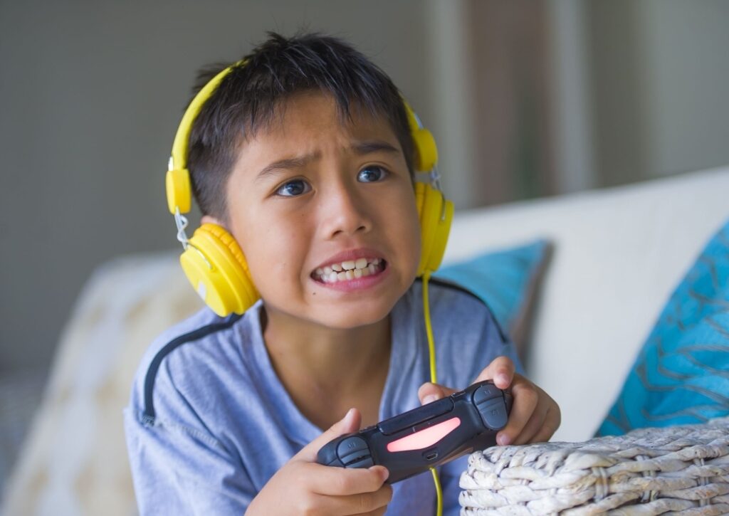 Gallery Detail: How To Manage Game Addiction In Children